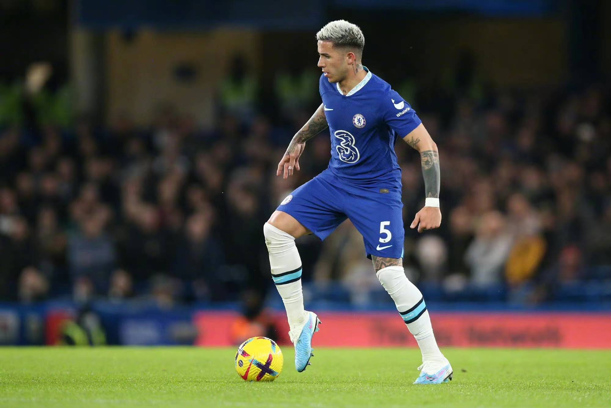 关于贝尔紧手九，切尔西客场轻取马竞的信息