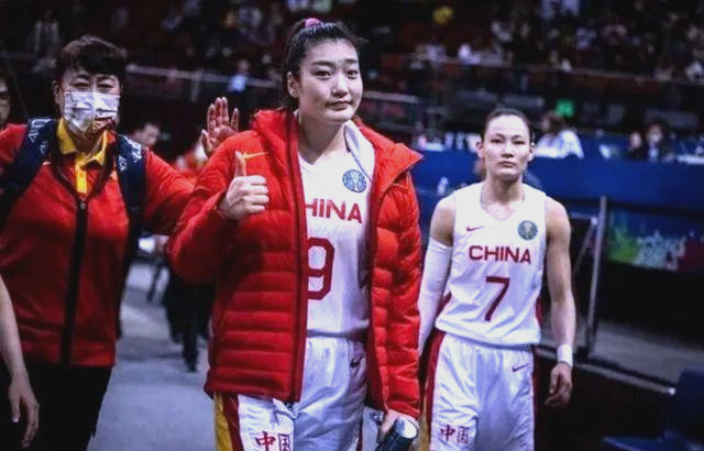 女篮球员创造历史纪录，荣获荣誉