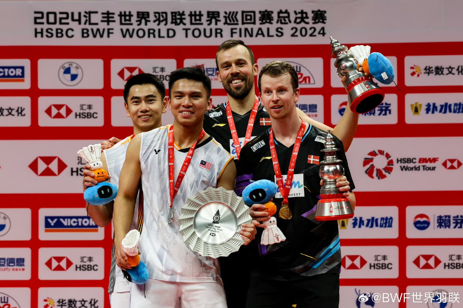 荷兰选手喜出望外，如愿摘取双料冠军