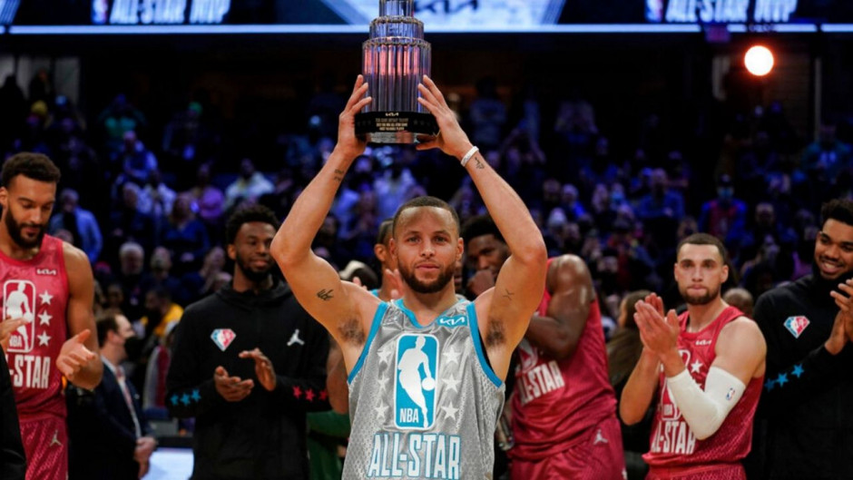 全球篮球观众狂热追随NBA明星如潮
