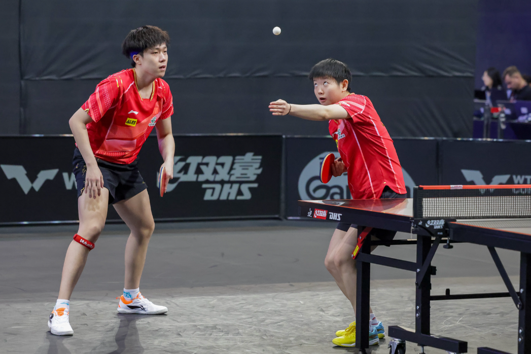 关于DK横扫TL，Lehends关键团战开团秒人焦点之战成都决赛之夜，强势挺进下一轮的信息