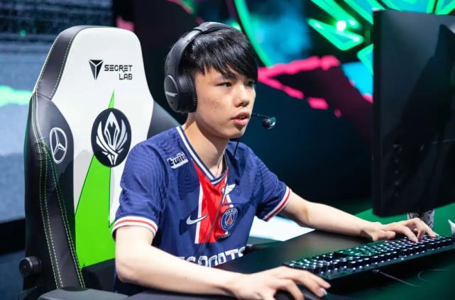 DFM力克PSG，Viper操刀奇招英雄翻盘激烈交锋半决赛，锁定晋级资格