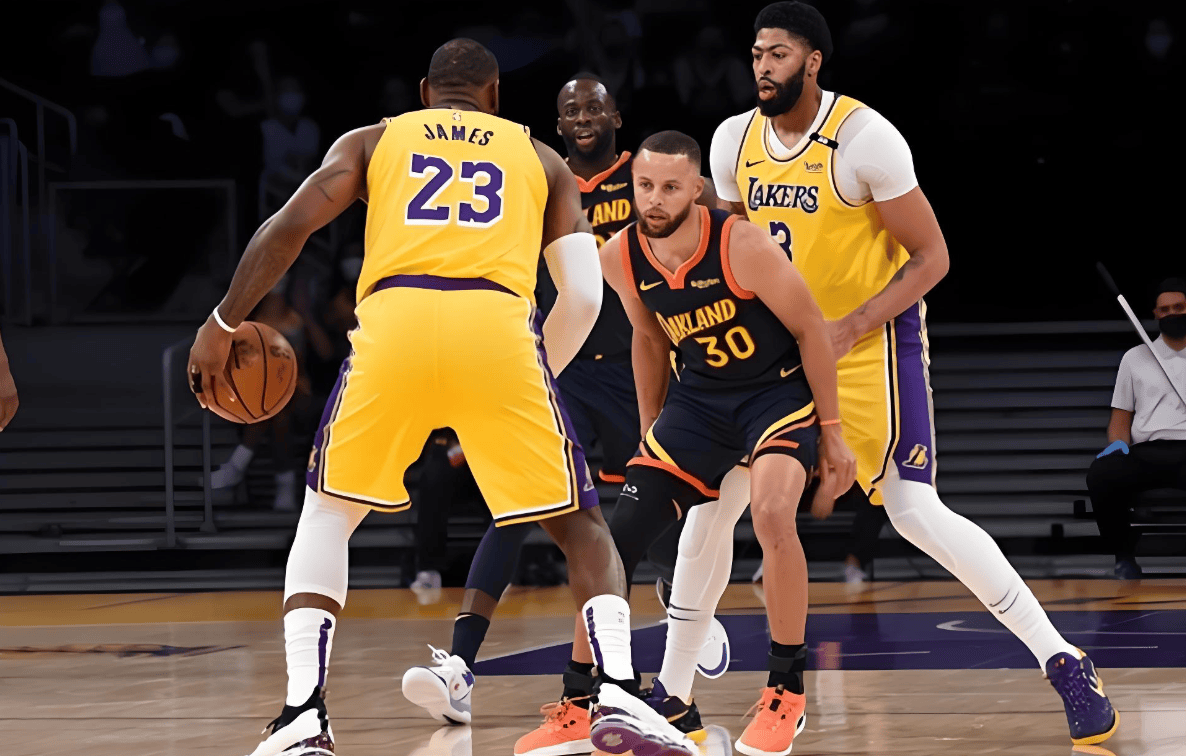 NBA季后赛开幕，勇士vs湖人迎来首轮对决