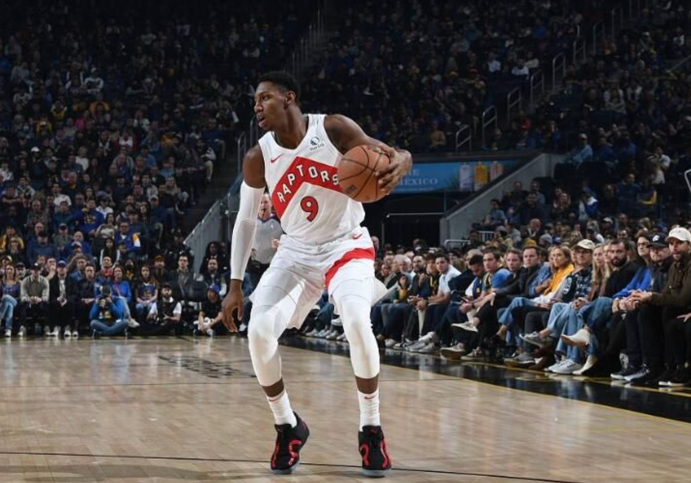 猛龙关键战险胜对手，士气高涨备战下一场比赛的简单介绍