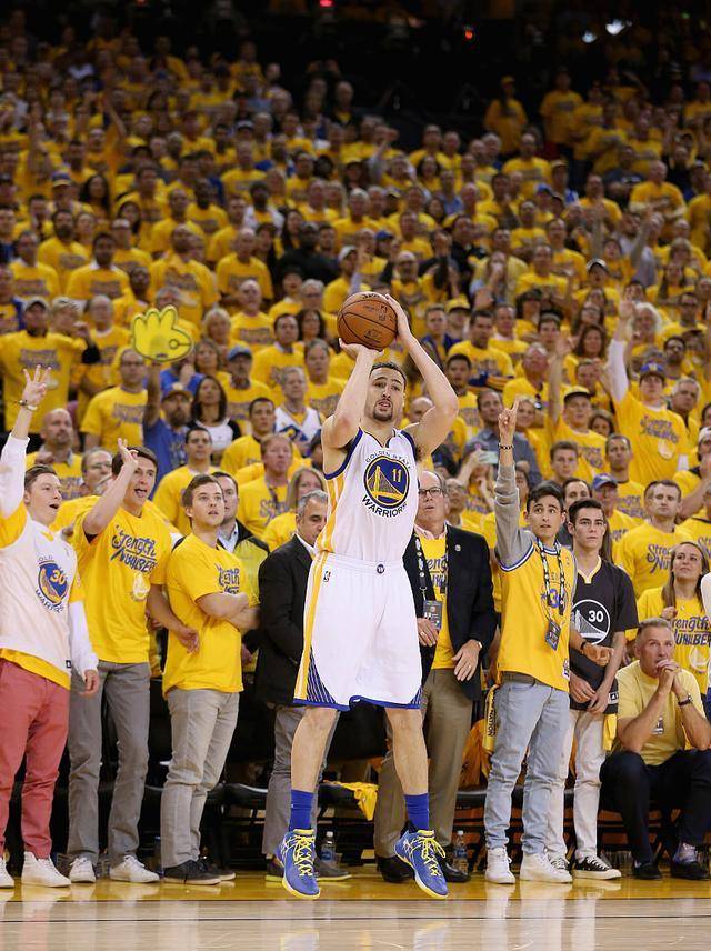 勇士主场再胜猛龙，系列赛3-1领先