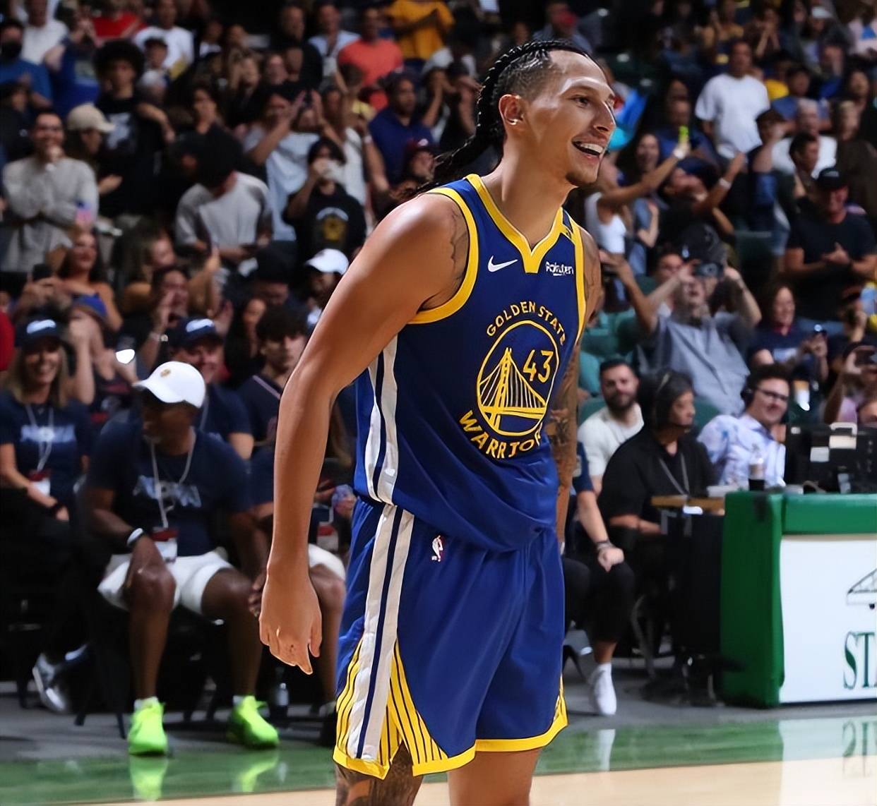 鹈鹕遭勇士逆转，戴维斯实力令人惊叹