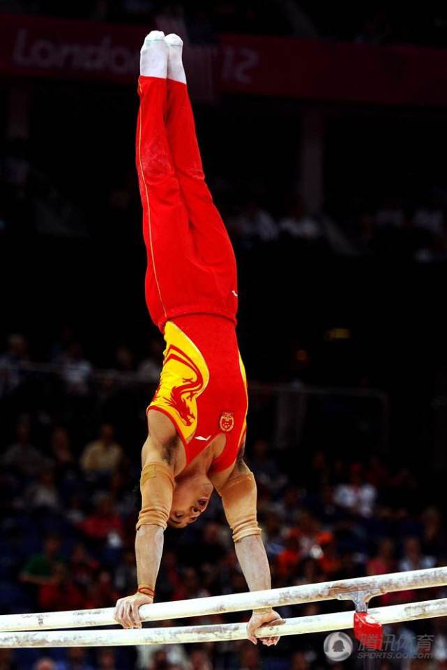 俄罗斯运动员创造历史，成为双杠项目冠军