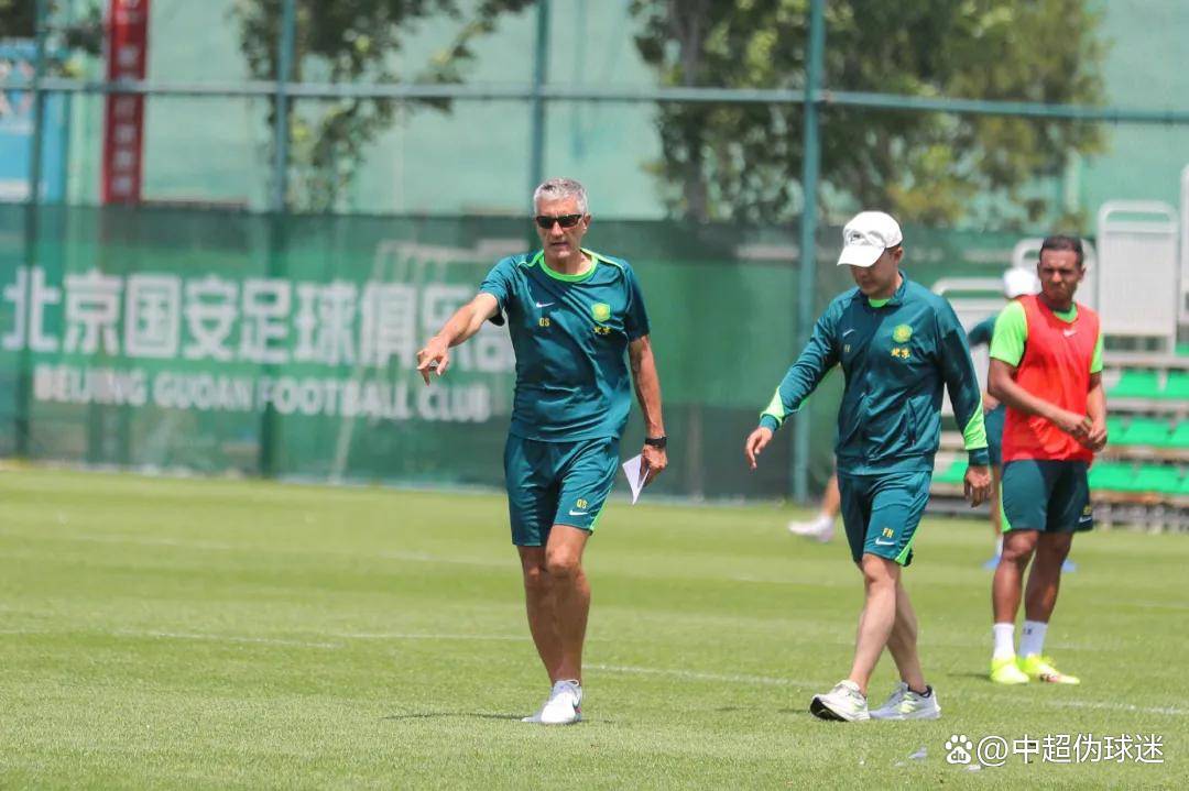 权健不敌国安,遭遇困境球队士气低迷 权健不敌国安,遭遇困境球队士气低迷