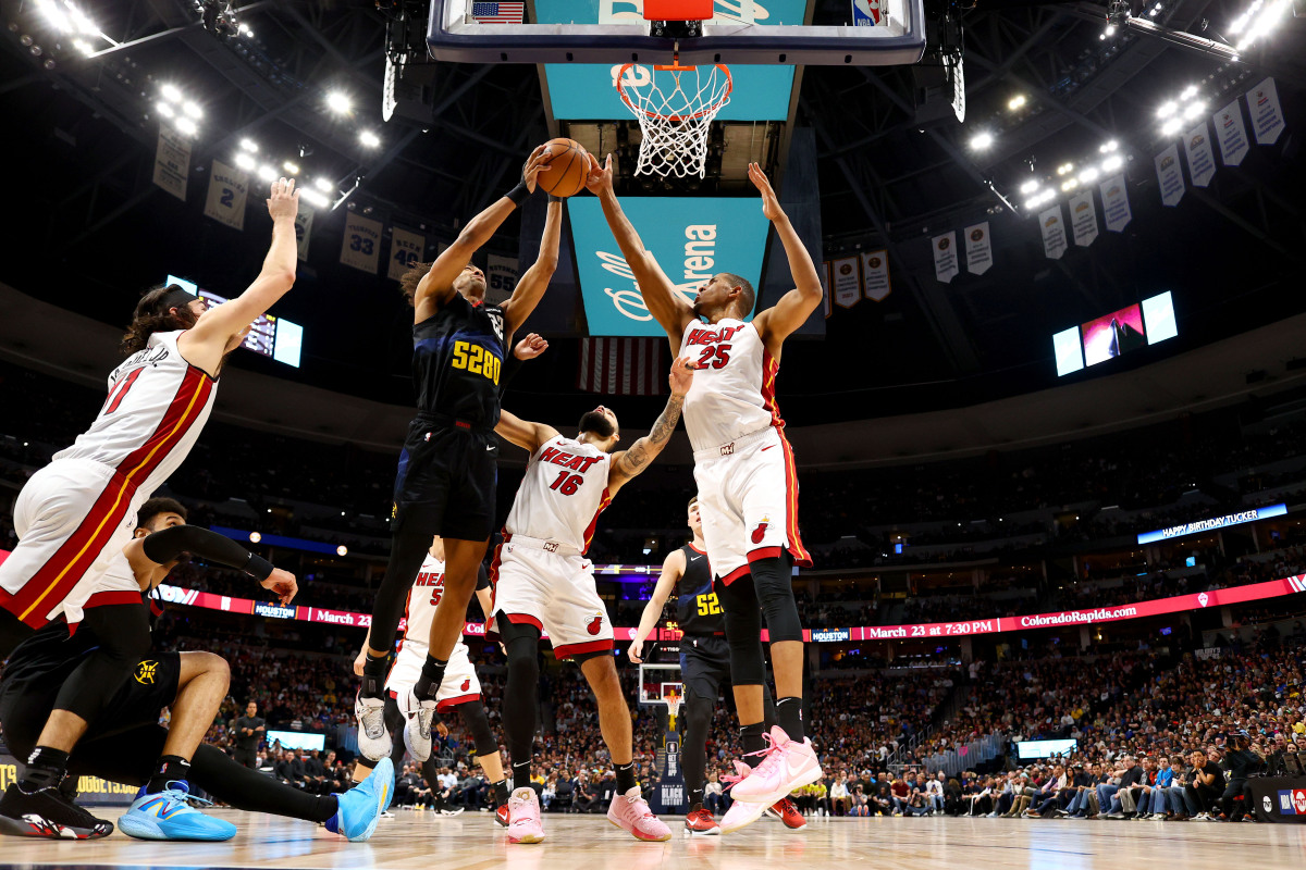 步行者逆袭太阳，奥拉迪波关键罚球