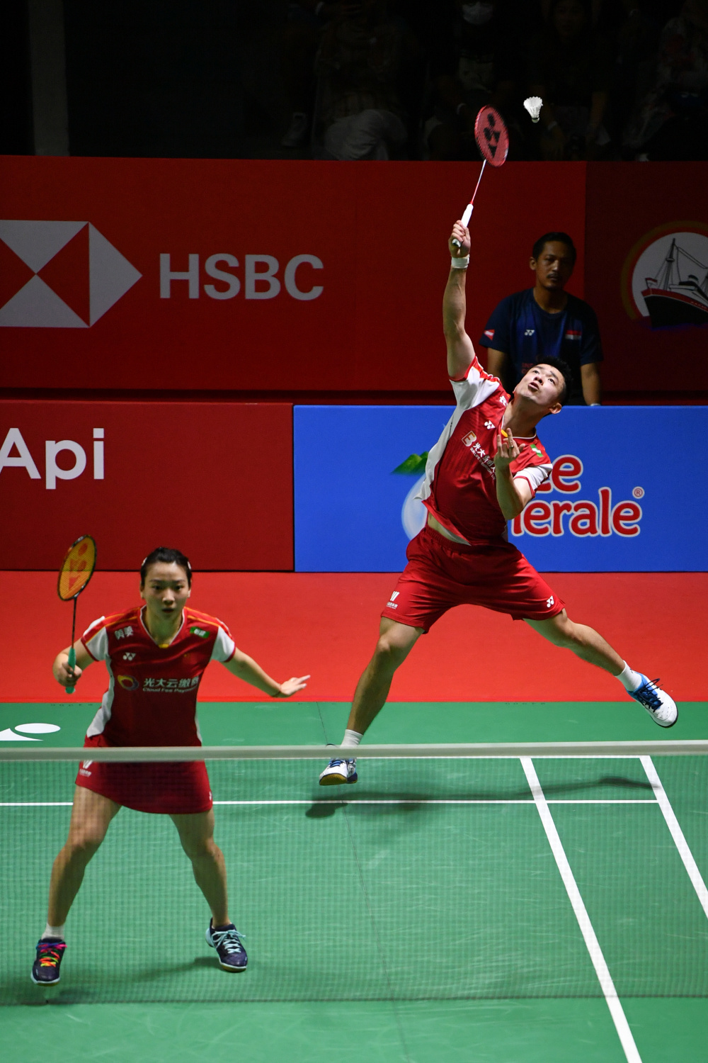 关于印尼队横扫日本队，郑思维高光表现的信息