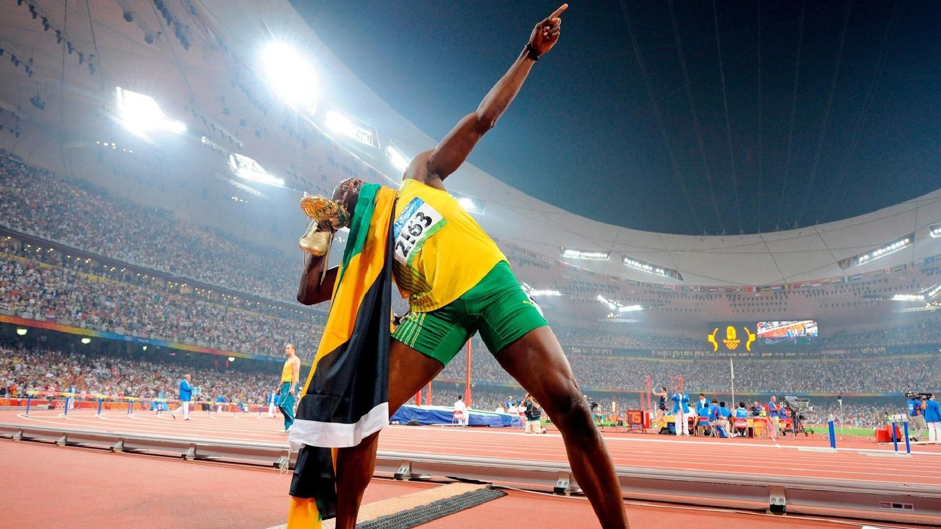 开云体育官方网站-冰与火之歌，当丹麦铁骑碾过米兰，伊布在灰烬中独自加冕